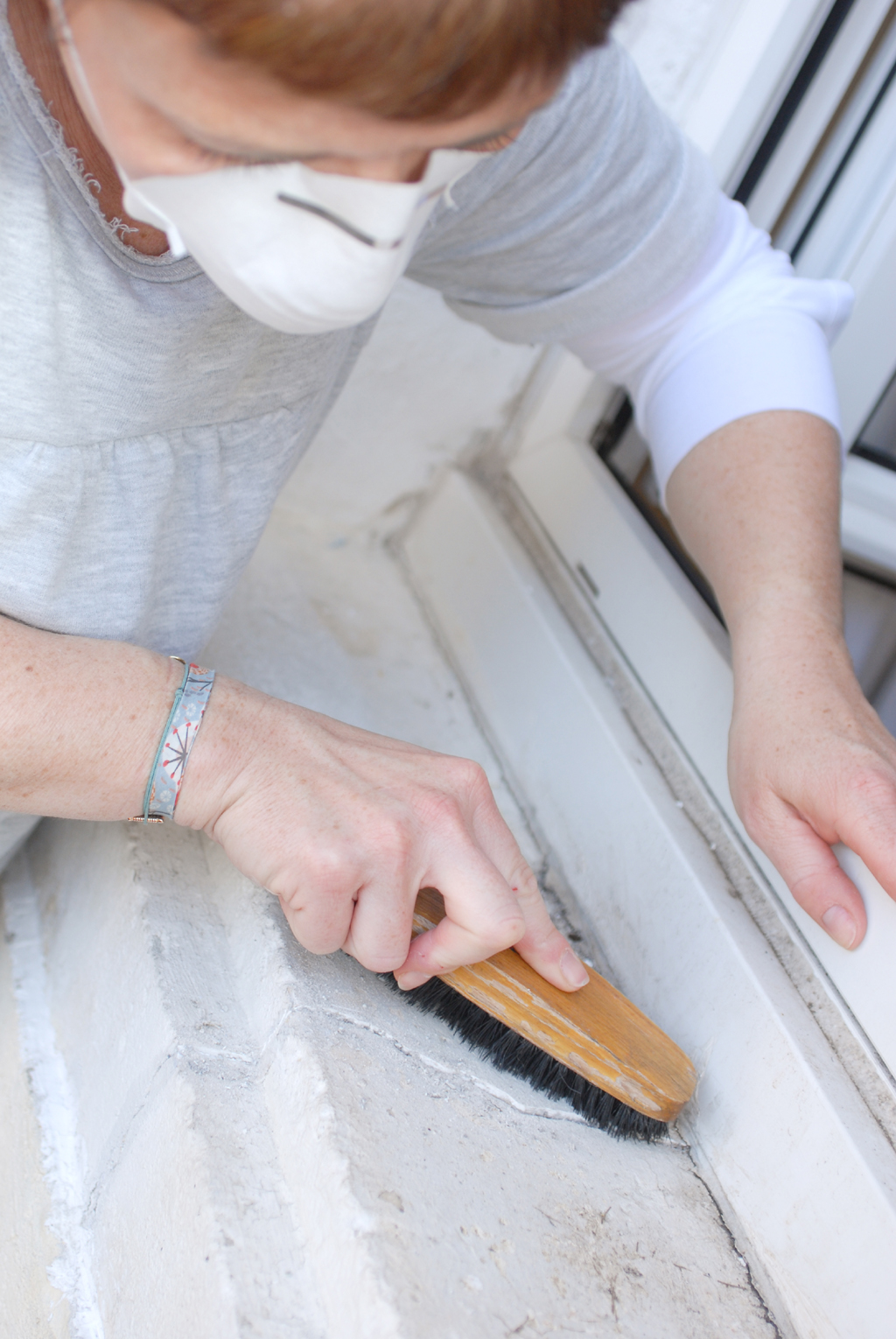 Comment réparer un appui de fenêtre ou une sous-face de balcon ? - Toupret  Comment réparer un appui de fenêtre ou une sous-face de balcon ?