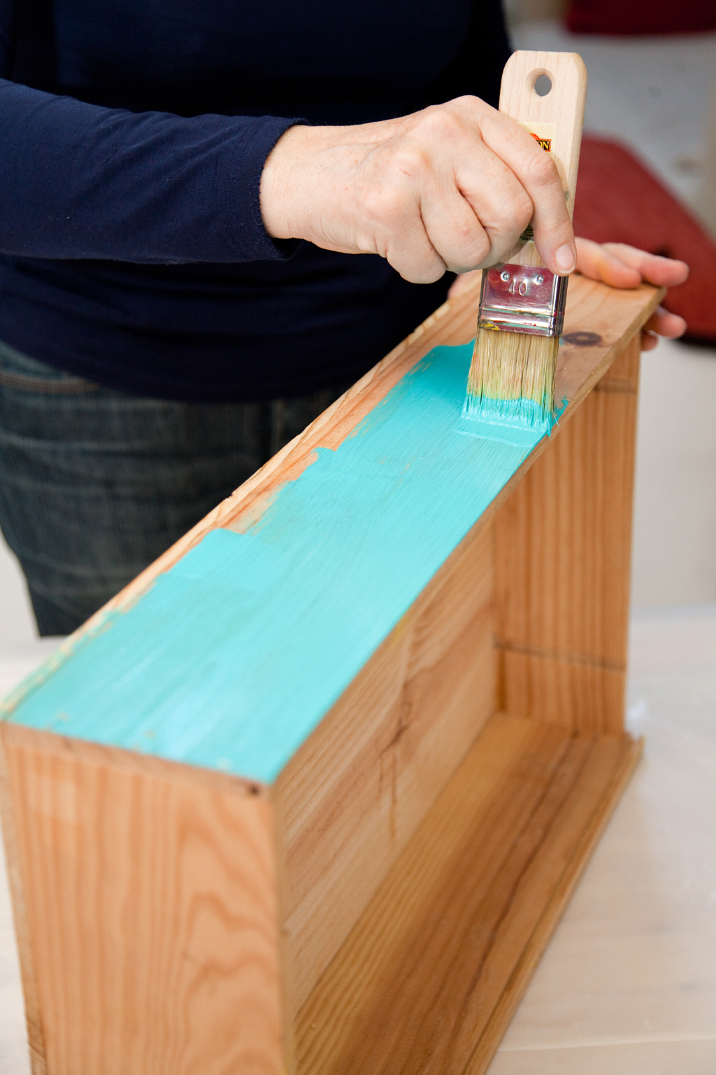 Créer une table basse à roulettes avec des caisses