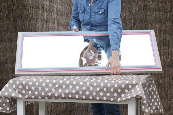 Installer un miroir sur une porte de placard | DIY Family