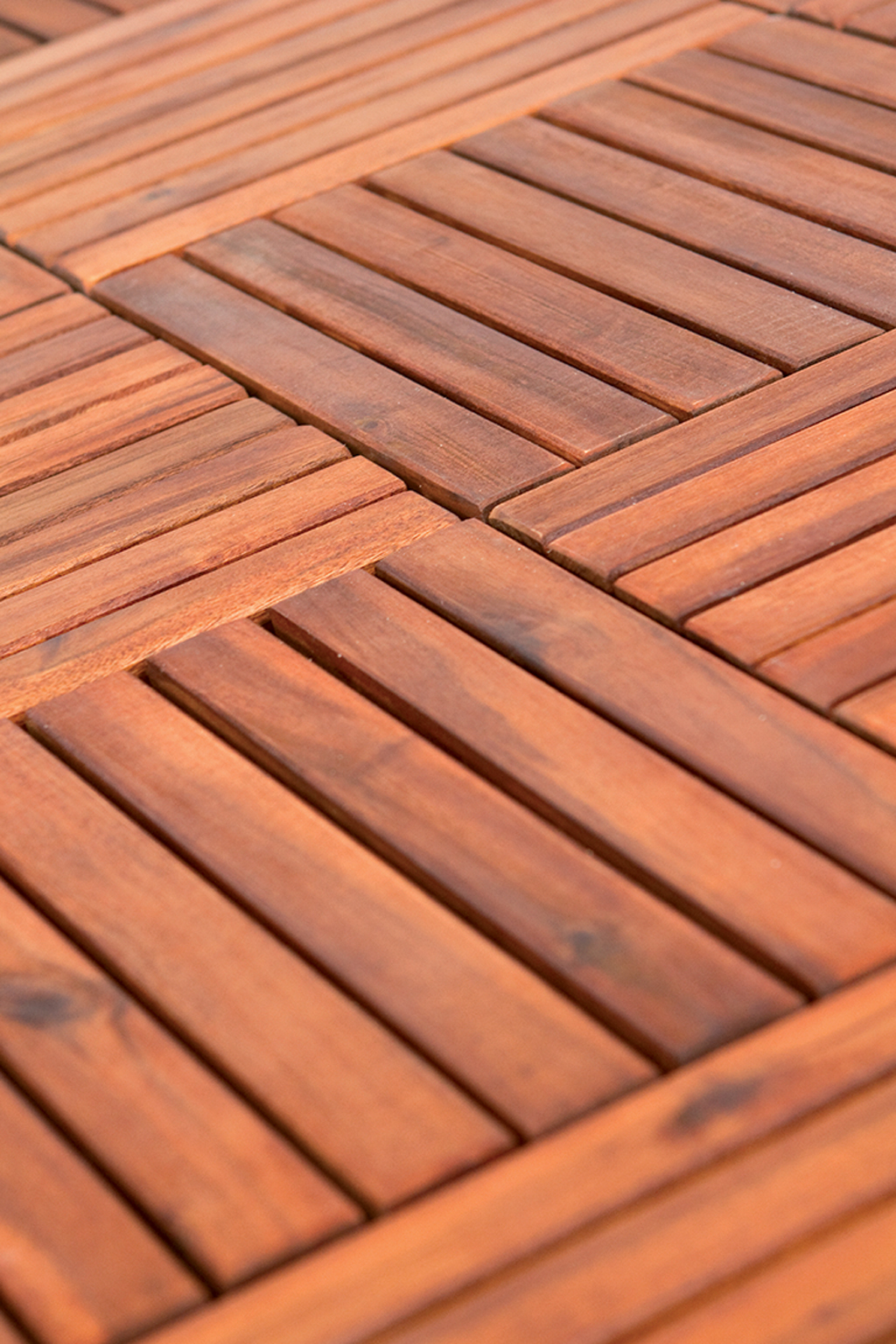 Terrasse en bois : les avantages du caillebotis :
